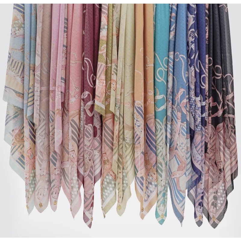 BUTTONSCARVES LA BELLA SERIES NERA VOAL REG CHAIN 2