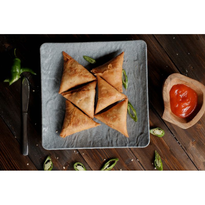 

Sambosa Samosa (satu box isi 10pcs)