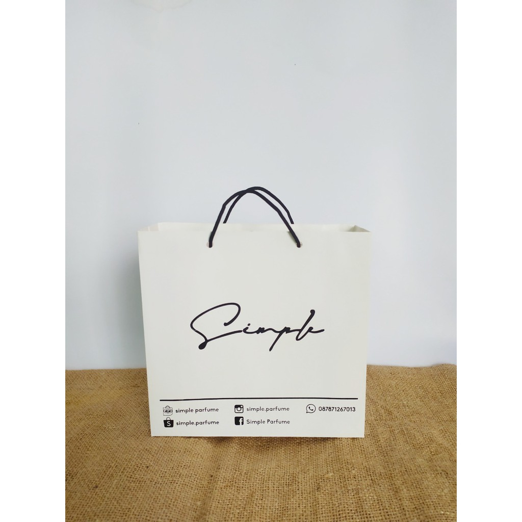 

PAPERBAG CUSTOM PUTIH / PAPERBAG SKINCARE / PACKAGING PRODUK / PAPERBAG WEDDING