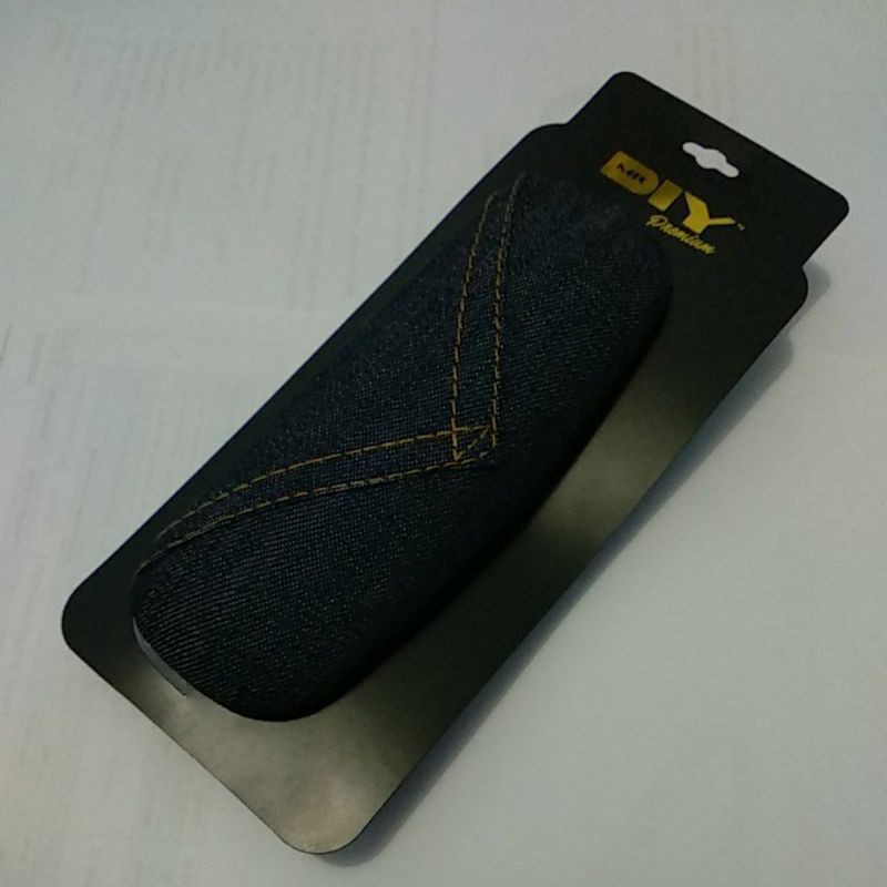 case tempat kacamata navy biru denim jeans Mr DIY