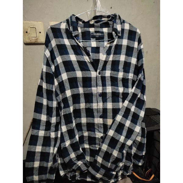 KEMEJA FLANEL TIRA JEANS SIZE MEDIUM