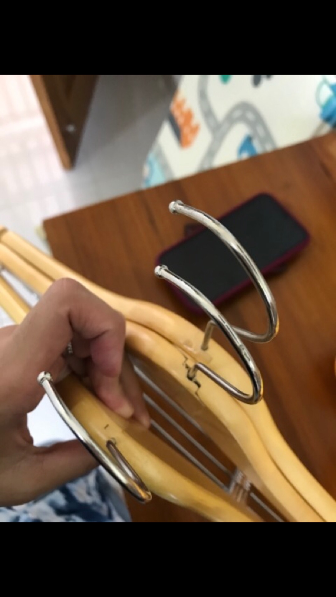 Hanger Kayu Jepit ( Per Pcs )