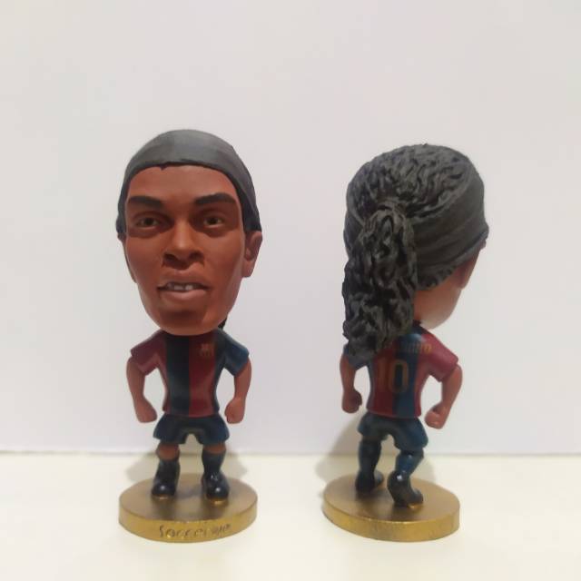 Ronaldinho - Barcelona FC Legend - Soccerwe Kodoto Action Figure Miniatur