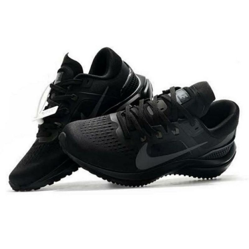 Sepatu Nike Air Zoom Vomero 15 Triple Black