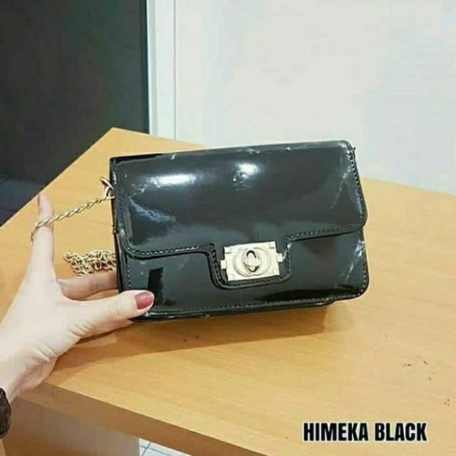 Himeka black