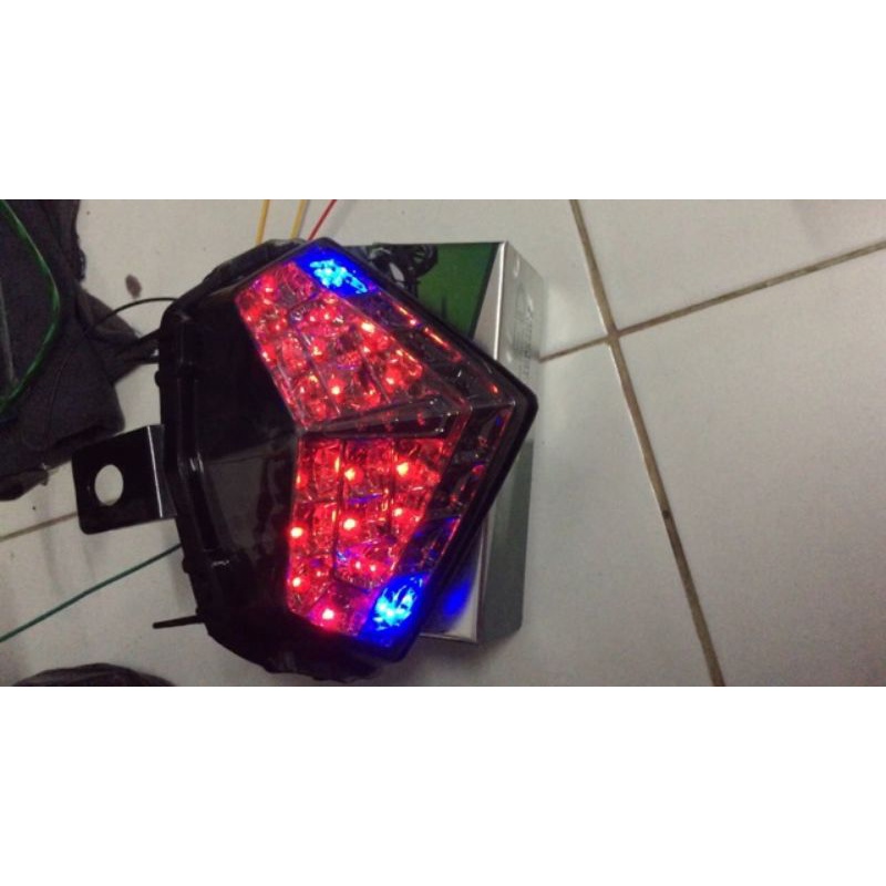 lampu stop vixion nvl nva lampu belakang led vixion 3in1