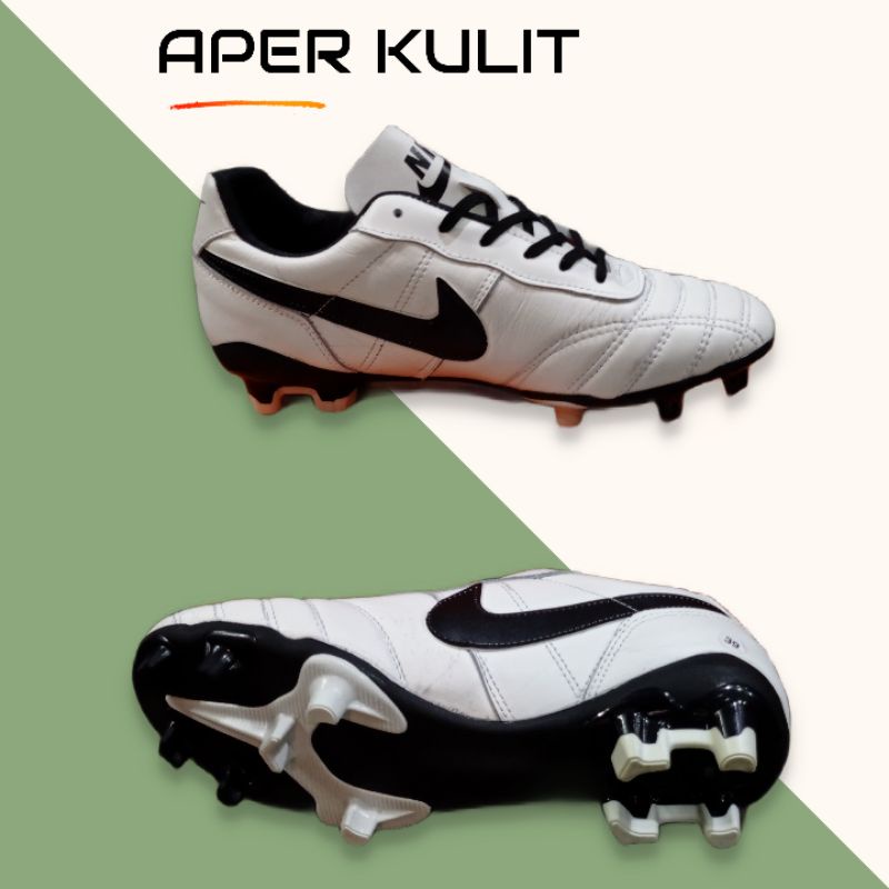 SEPATU BOLA ASLI KULIT   SEPATU SEPAK SEPATU BOLA PUMA SEPATU BOLA ADIDAS-NIKE TIEMPO PUTIH