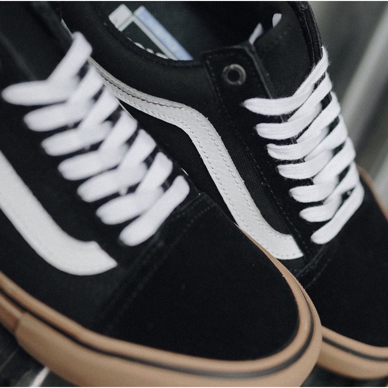 V4ns Oldskool Pro Black Gum