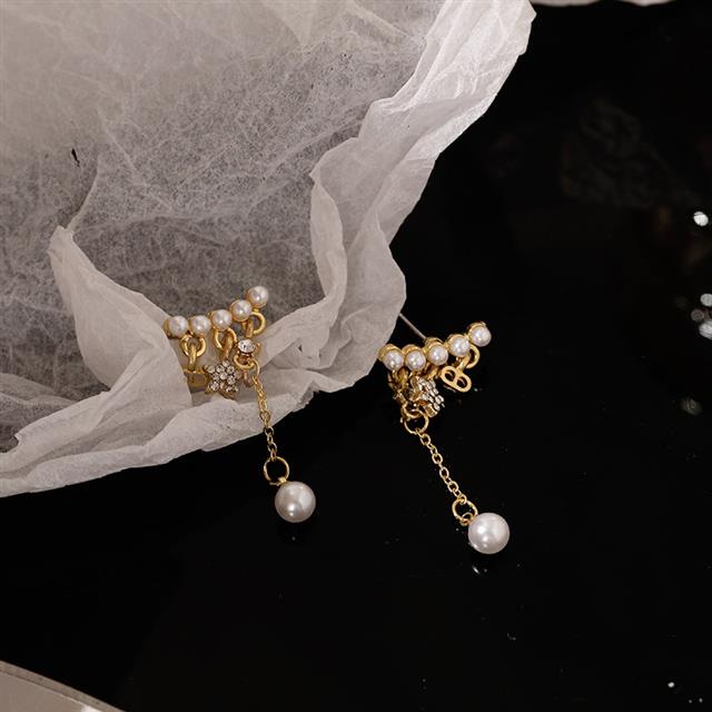 925 anting-anting Korea anting-anting melengkung Mutiara rumbai anting-anting Desain Dongdaemun rasa