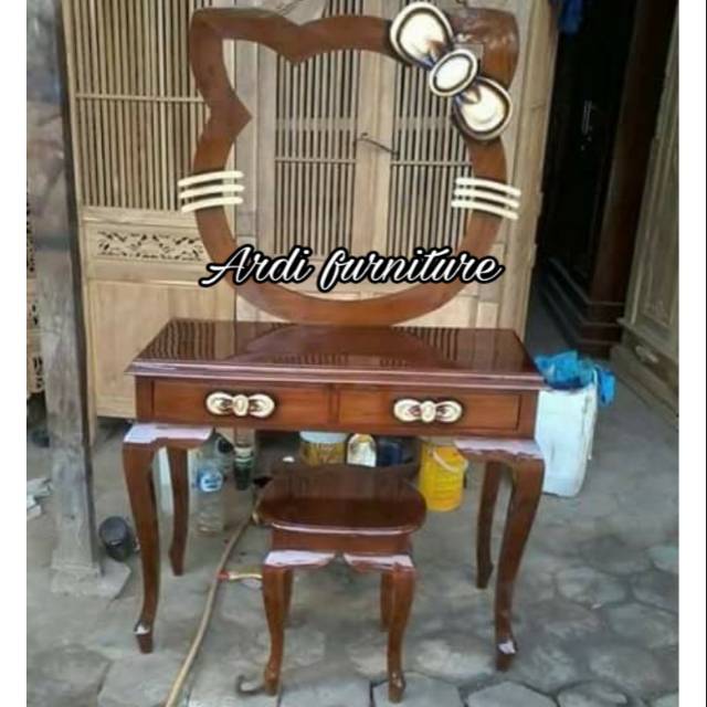 Meja rias minimalis tolet rias