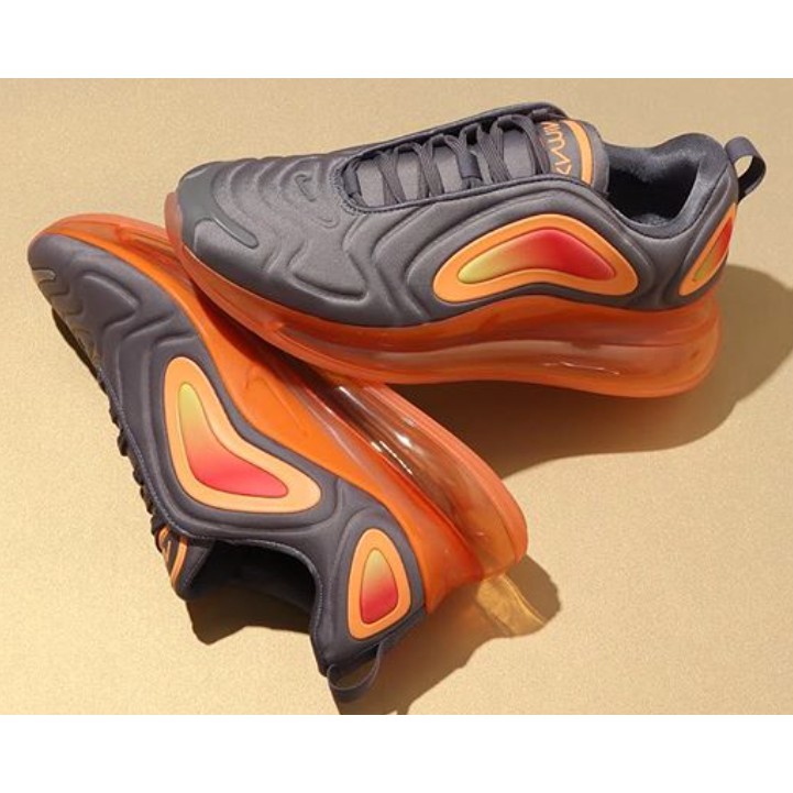 SEPATU AIR MAX 720 \