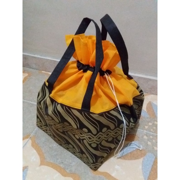 READY STOCK MURAH BAHAN ASLI TEBAL KUALITAS PREMIUM  TAS SERUT TEBAL SABLON uk.23x23 DAN 20x20/TAS S