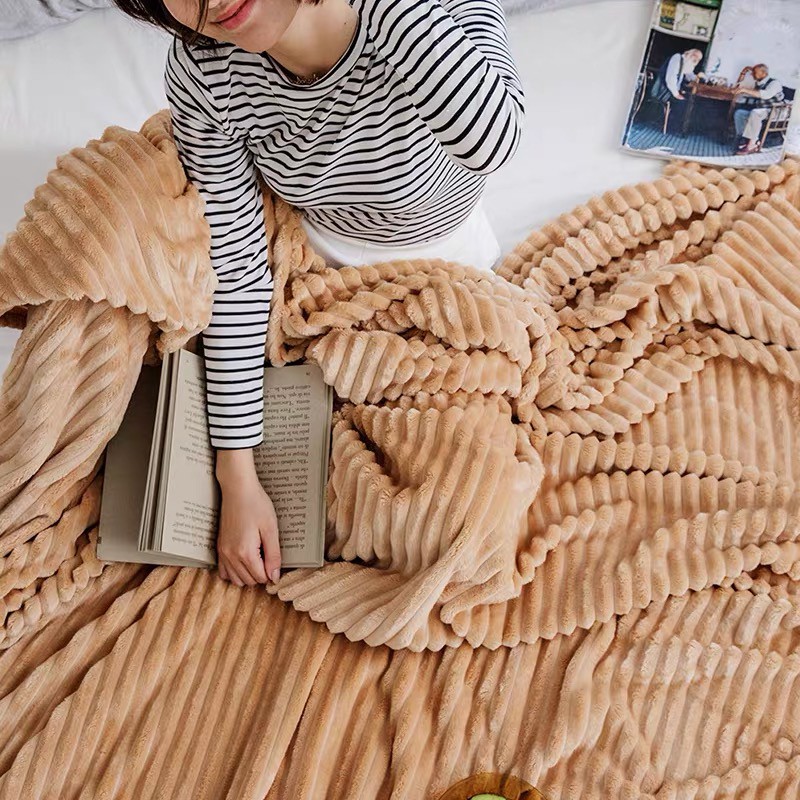 Selimut Fashion Lembut Polos Salur Ukuran 180x200 Terbaru