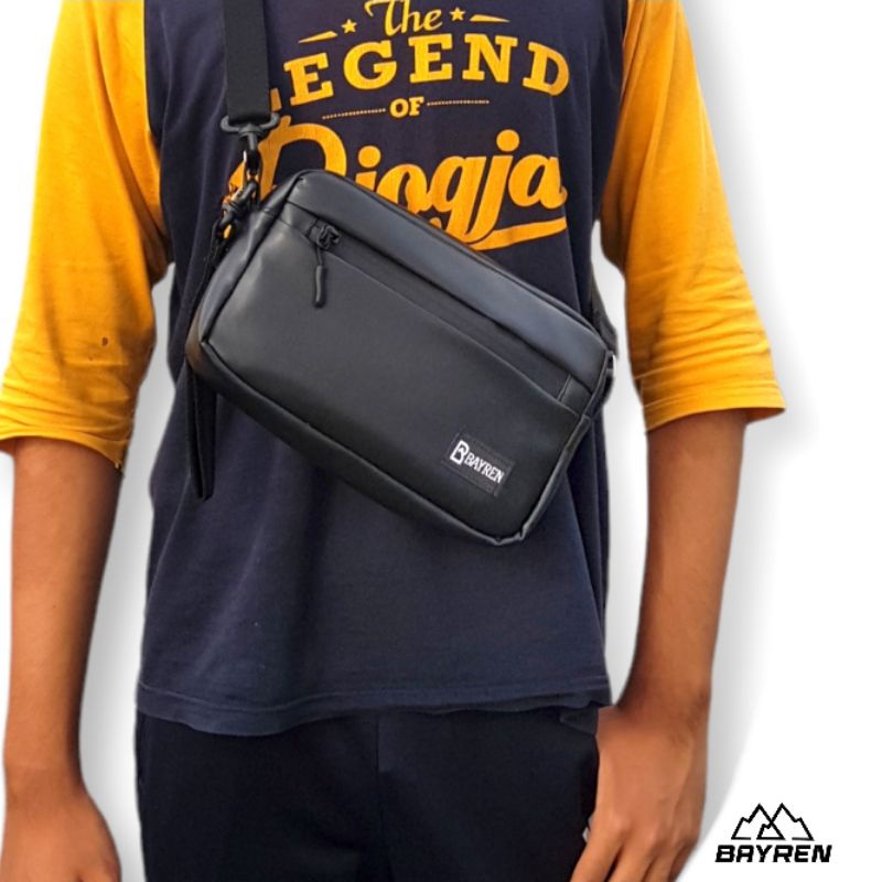 Tas Selempang / Handbag Waterproof Bayren Fortess Pouch Pria Wanita
