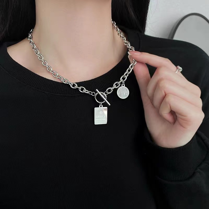 Kalung Rantai Liontin Tag Persegi Bahan Titanium Steel Gaya Hip-Hop Untuk Pria Dan Wanita