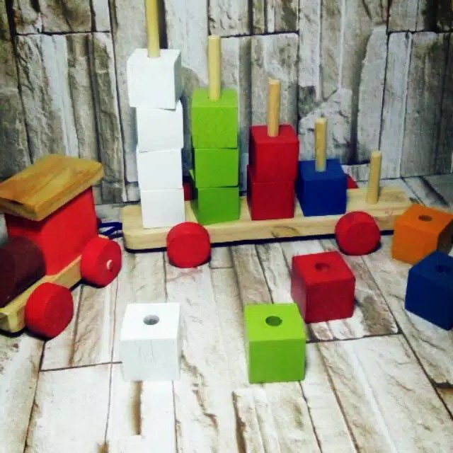 MAINAN EDUKASI ANAK - KERETA TANGGA KUBUS  KAYU
