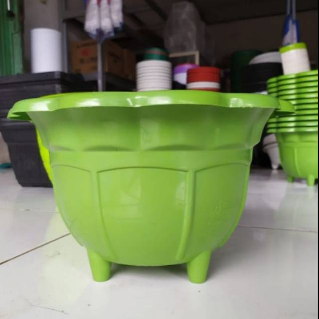 pot bunga plastik flowerpot ukuran 25 pot mawar hijau 888