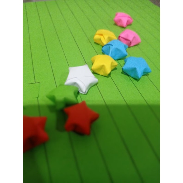 

Lipatan Origami Bintang