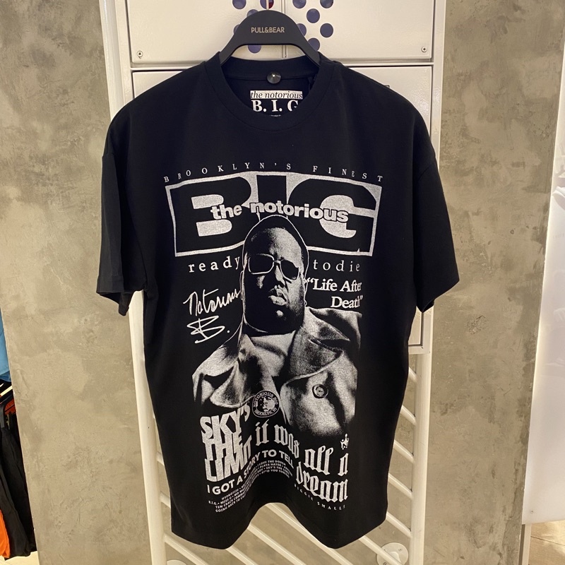 Kaos Pull&Bear x BIGGIE Cowok Original Store