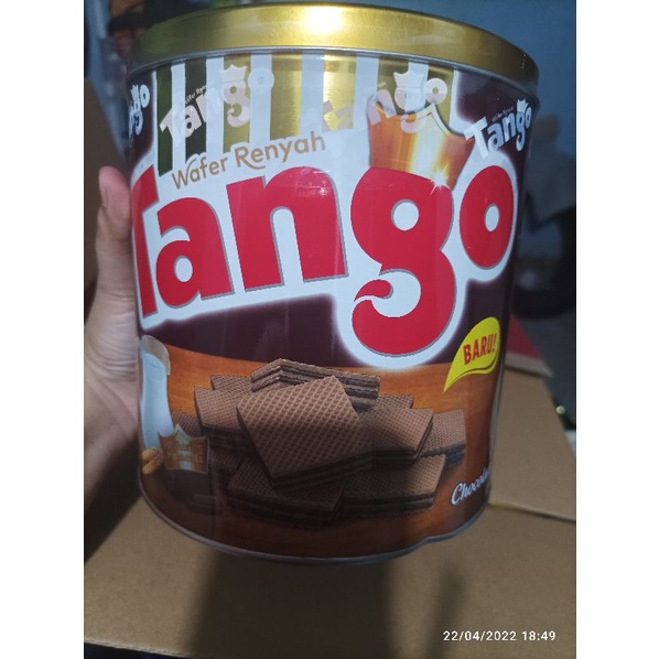 

tango wafer coklat redy stok tanggo wafer kaleng 300gr exp aman