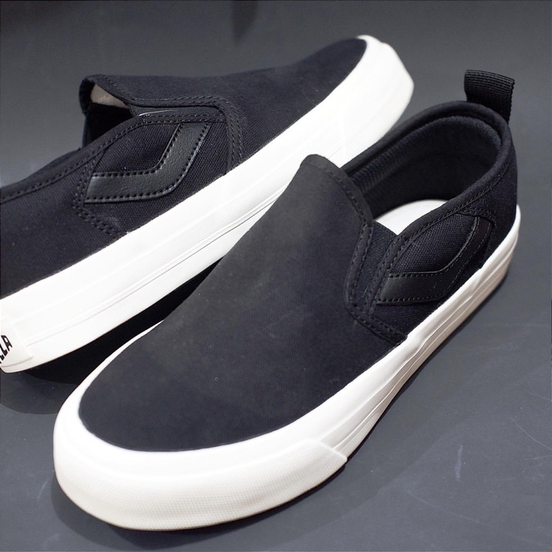 Ventela icon slip on black natural &amp; white original