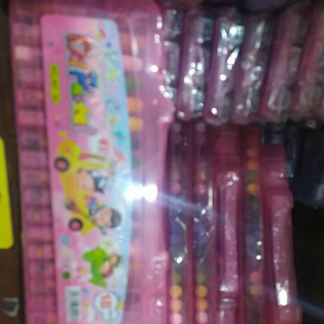 

Crayon 18 warna