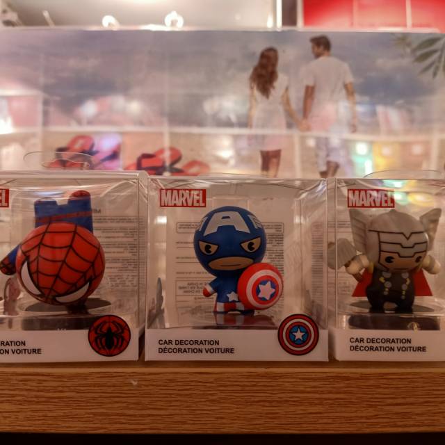 Hiasan dashboard mobil miniso - Marvel