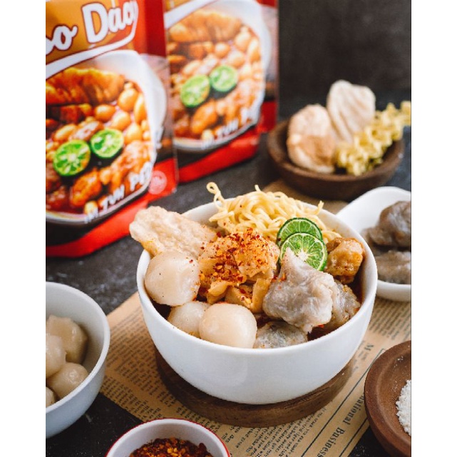 

Nyai Mercon Mie Baso Geprek
