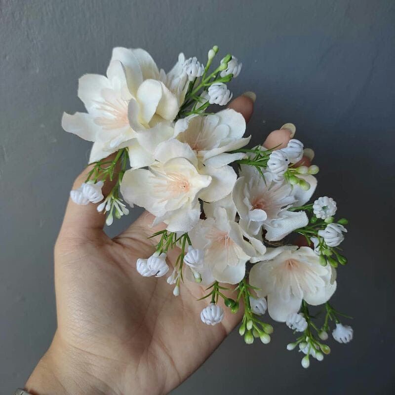 HAIRDO FLOWER SEMANGGI SAKURA SEMANGGI BALI BUNGA RAMBUT HIASAN RAMBUT HIASAN SANGGUL KONDE RAMBUT B