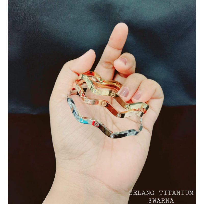 Gelang Titanium Wanita Terbaru Anti Karat Gelombang