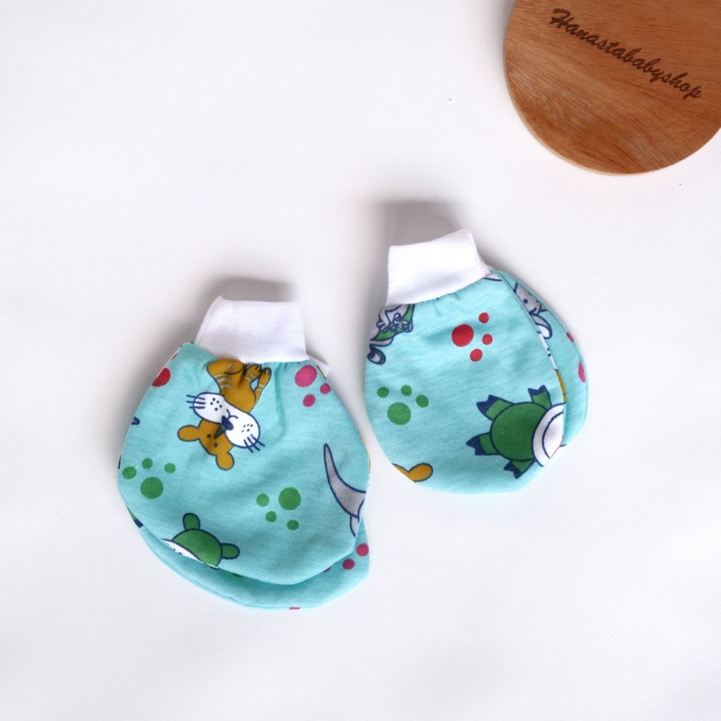 1 Set Sarung Tangan dan Kaki Bayi Newborn Motif