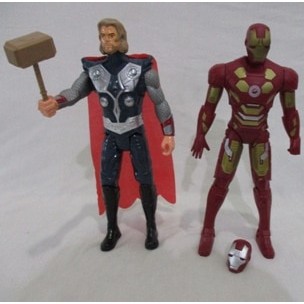 Action Figure Avengers Box Lampu Nyala Tinggi 27cm/Mainan Super Hero