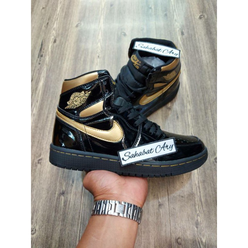 jordan 1 high gold metallic