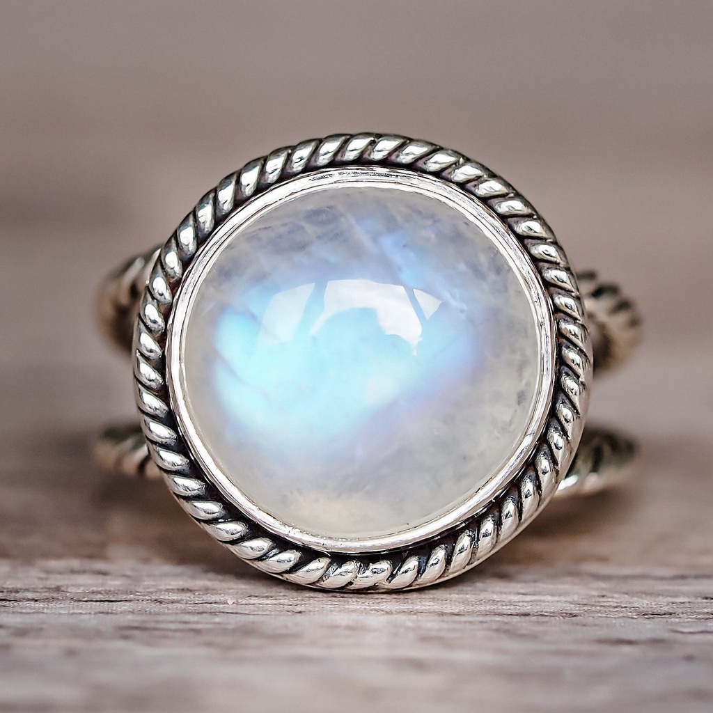 Cincin Bahan Sterling Silver 925 Hias Moonstone Gaya Punk Untuk Wanita Ccc32