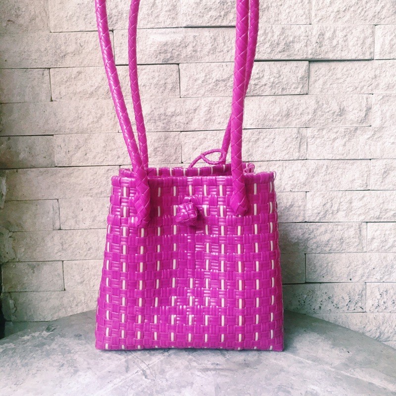 Tas Anyaman Jali (Tas Alor) warna Pink Fuschia