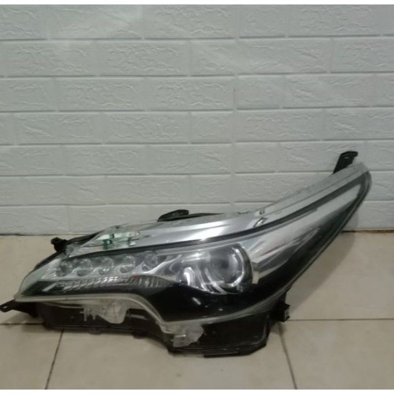 headlamp toyota fortuner VRZ
