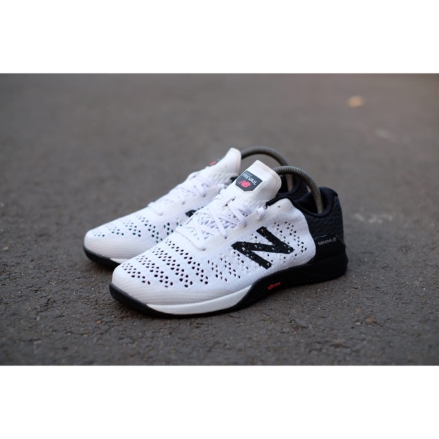 Original NB Minimus Prevail white black