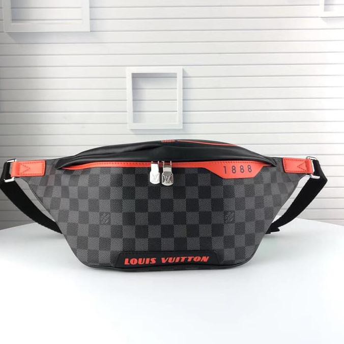 Pengiriman Cepat Waist Bag Pria Louis Vuitton Mirror 1:1 Quality / W01 CUCI GUDANG