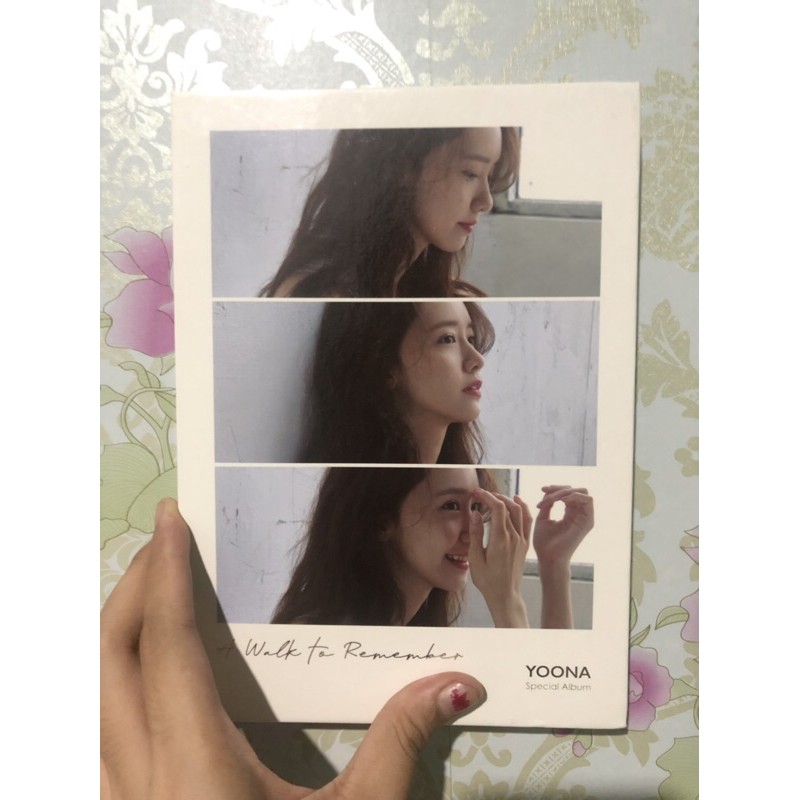 YOONA SPECIAL ALBUM - A WALK TO REMEMBER