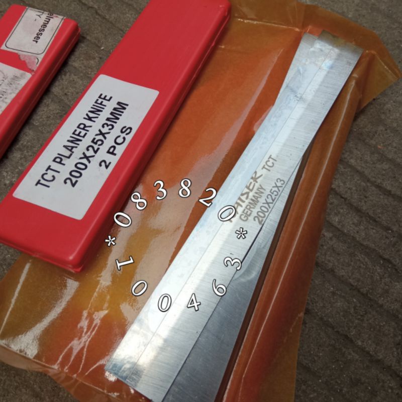

Pisau Planer 20 Cm TCT KAISER GERMANY 200 x 25 x 3 Mm Mata Pisau Planer Pisau Kayu Duduk