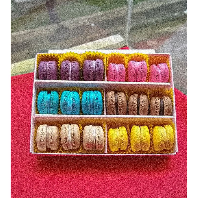 

Gift Box Baby Macaron isi 18 Pcs