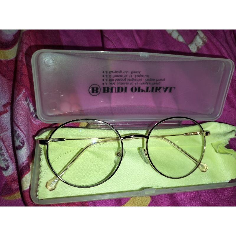 (PRELOVED) KACAMATA PHOTOCROMIC KACAMATA ORI OPTIK. KACAMA NORMAL