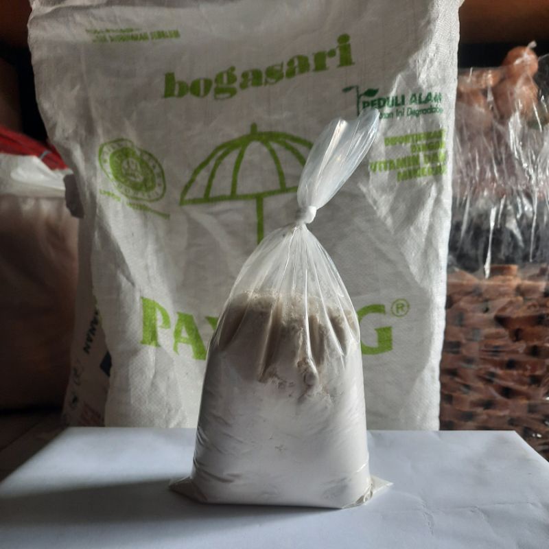 

Tepung terigu cap payung 500 gram