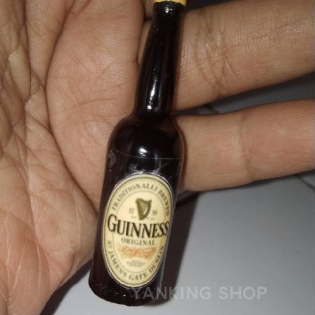 GANTUNGAN KUNCI MINIATUR BOTOL GUINNESS