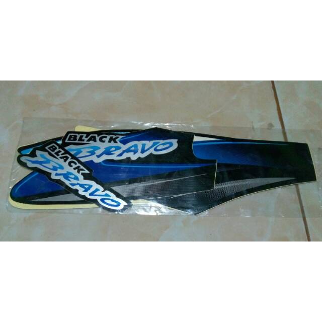 Stiker Suzuki black bravo biru