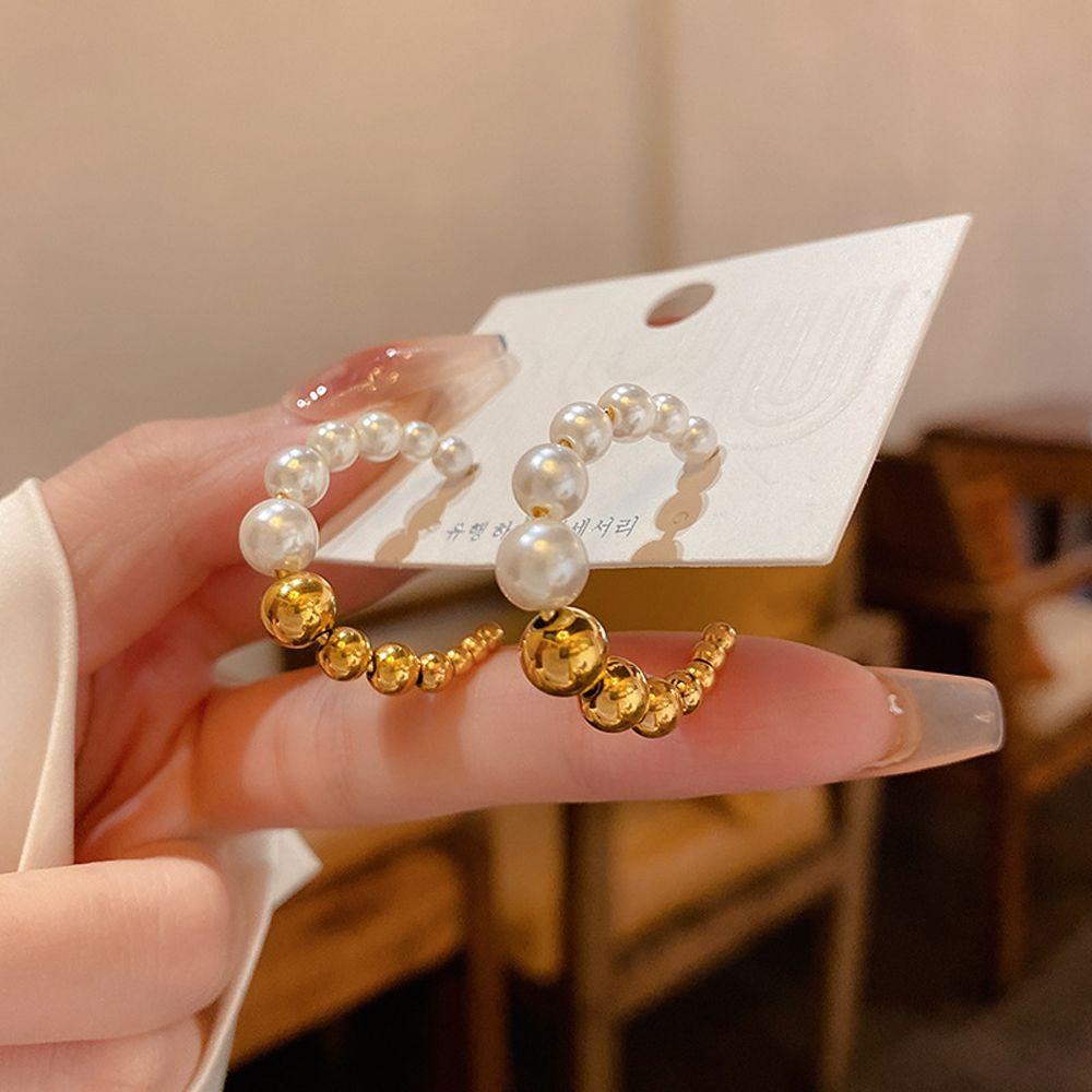 NEEDWAY Needway Wanita Menjuntai Anting Elegan Gaya Vintage Mutiara Aksesoris Perhiasan Bentuk C Lady Fashion Hoop Earrings