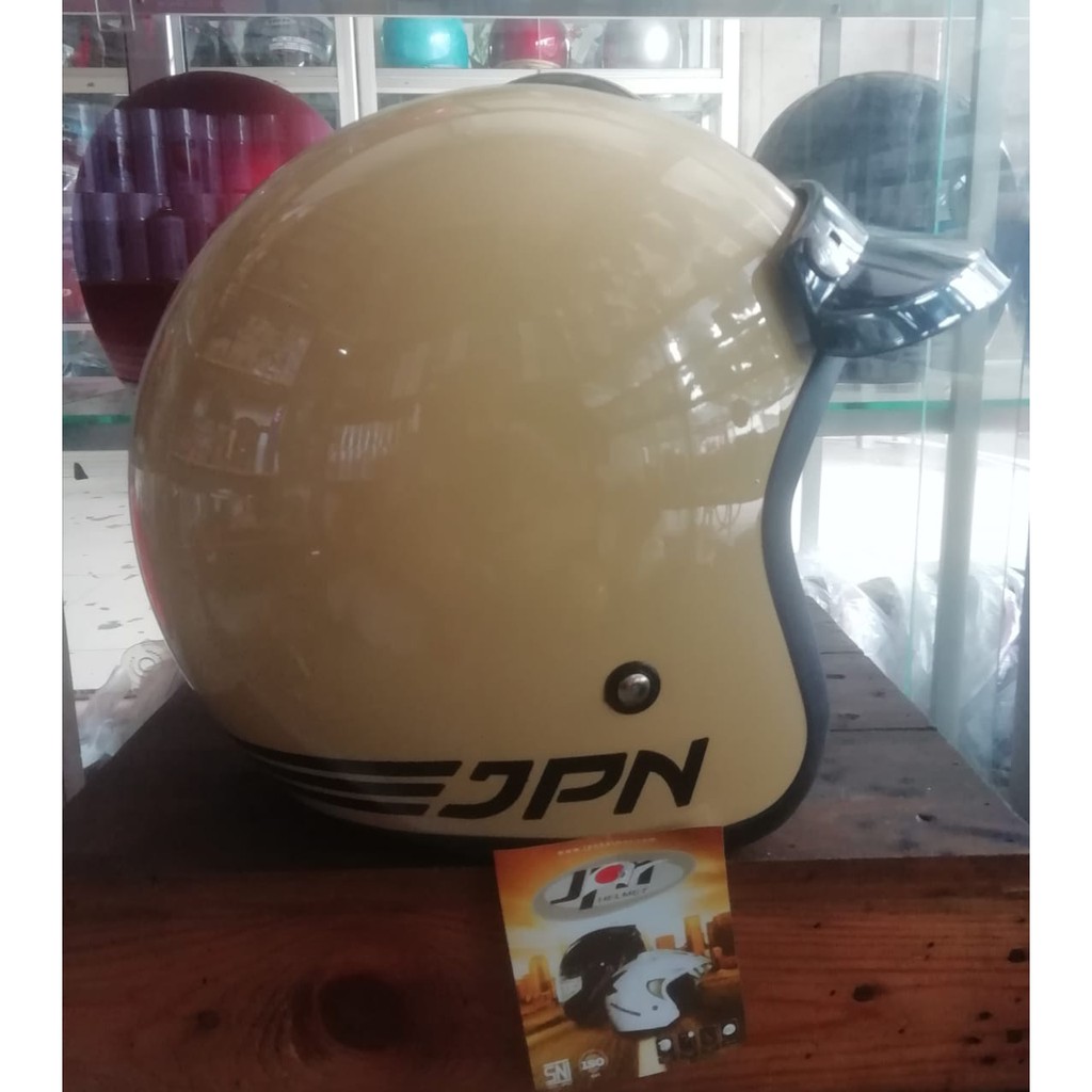 HELM BOGO JPN DEWASA COKLAT SUSU/CREM TUA