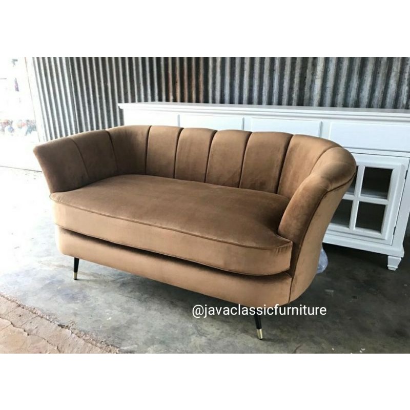 SOFA KERANG DOUBLE SEAT KURSI SCALLOP RUANG TAMU BUSA DUDUKAN JOK KAIN BLUDRU SOPA TV JEPARA-2
