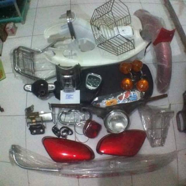 paket terlengkap honda c70 - jok c70 - lampu c70 - stang c70 - sein c70 - knalpot c70 - bok aki c70