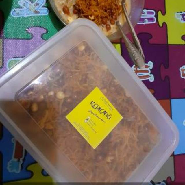 

1 KG Kericang Dapur Mama Ana ( Kentang Mustofa ) Kentang Teri Kacang (Kentang Crispy) Varian Jengki